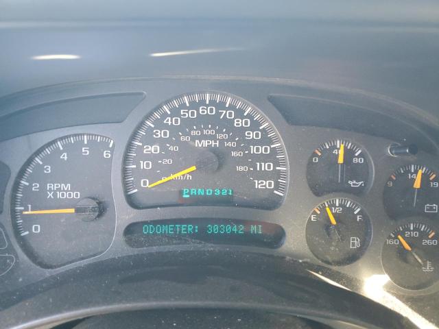 Photo 9 from auction – 2004 CHEVROLET SUBURBAN K with VIN 3GNFK16T84G181756