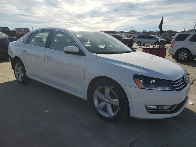 Photo 4 from auction – 2015 VOLKSWAGEN PASSAT S with VIN 1VWAS7A33FC079491