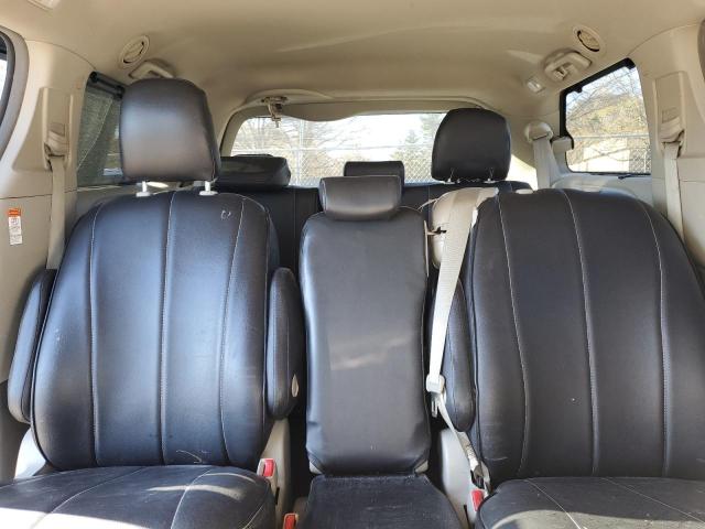 Photo 10 from auction – 2015 TOYOTA SIENNA LE with VIN 5TDKK3DC5FS658766