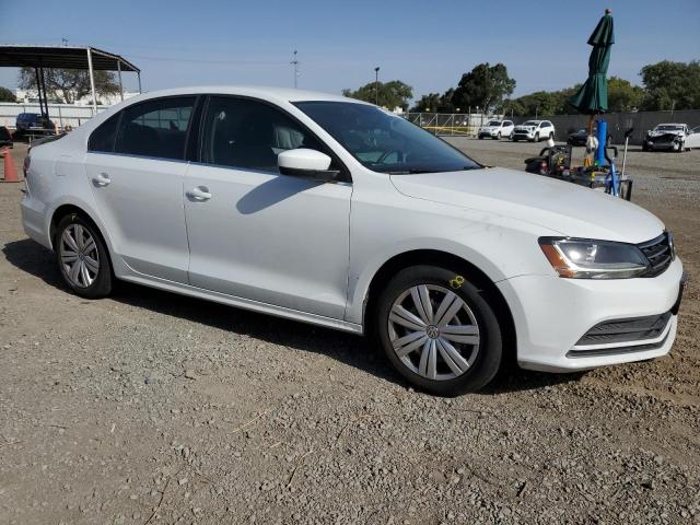 Photo 4 from auction – 2017 VOLKSWAGEN JETTA S with VIN 3VW2B7AJ6HM410083