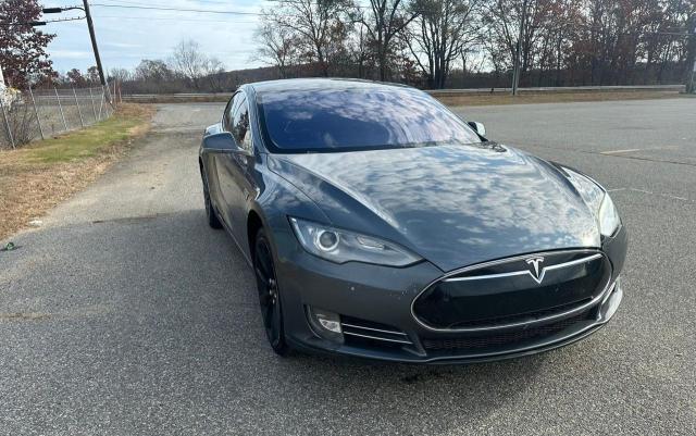 TESLA MODEL S 2013 with VIN 5YJSA1DN8DFP27315 - Photo from auction