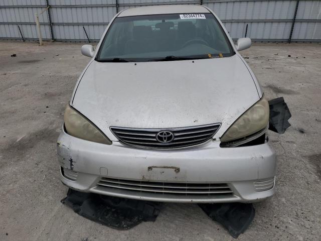 Photo 5 from auction – 2005 TOYOTA CAMRY LE with VIN JTDBE32K553023600