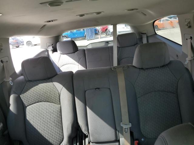 Photo 10 from auction – 2010 CHEVROLET TRAVERSE L with VIN 1GNLREED9AJ259911