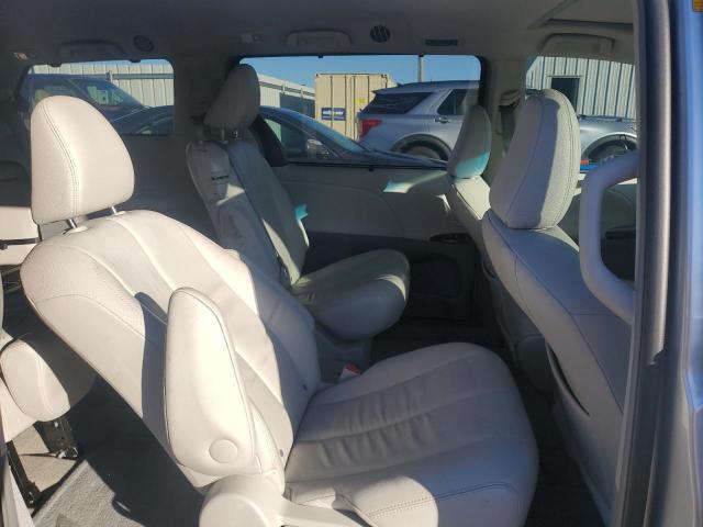 Photo 11 from auction – 2012 TOYOTA SIENNA XLE with VIN 5TDYK3DC8CS272008