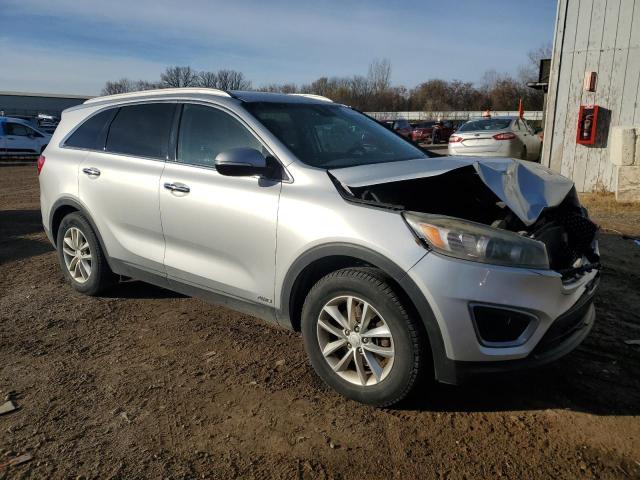 Photo 4 from auction – 2016 KIA SORENTO LX with VIN 5XYPGDA34GG001831
