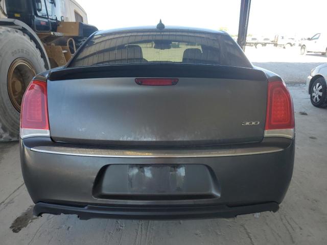Photo 6 from auction – 2017 CHRYSLER 300 LIMITE with VIN 2C3CCAAG0HH617884