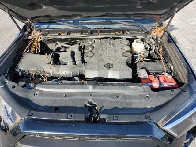 Photo 12 from auction – 2018 TOYOTA 4RUNNER SR with VIN JTEBU5JR3J5518885