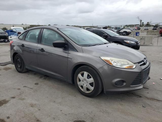 Photo 4 from auction – 2013 FORD FOCUS S with VIN 1FADP3E22DL349695