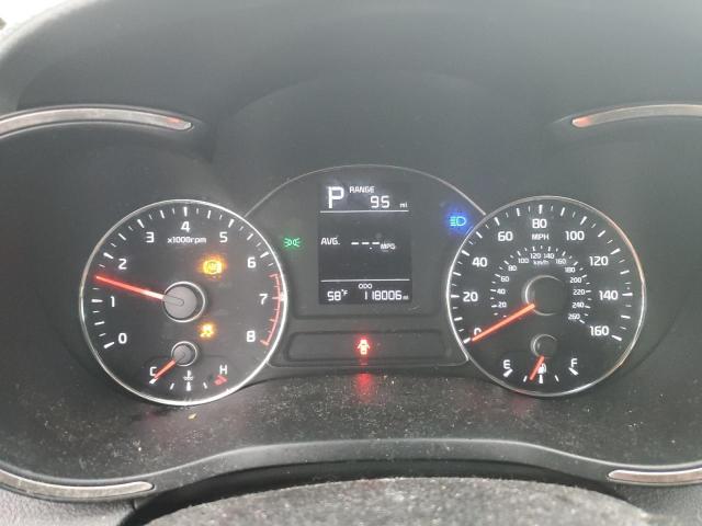 Photo 9 from auction – 2018 KIA FORTE LX with VIN 3KPFK4A79JE184032