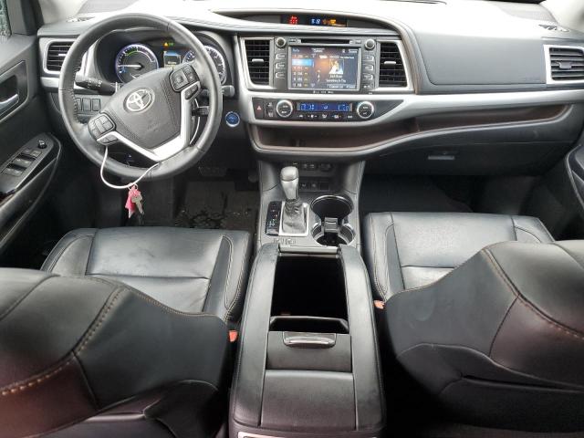 Photo 8 from auction – 2017 TOYOTA HIGHLANDER with VIN 5TDJGRFH6HS032719