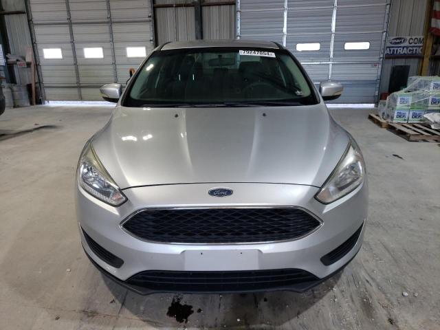 Foto 5 de la subasta – 2017 FORD FOCUS SE con VIN 1FADP3F24HL237842