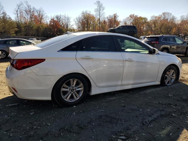 Photo 3 from auction – 2014 HYUNDAI SONATA GLS with VIN 5NPEB4AC2EH895288
