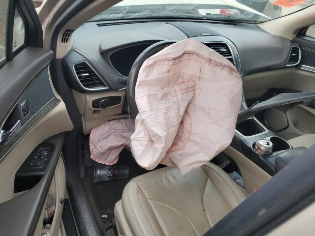 Photo 8 from auction – 2017 LINCOLN MKX RESERV with VIN 2LMPJ6LR6HBL49263