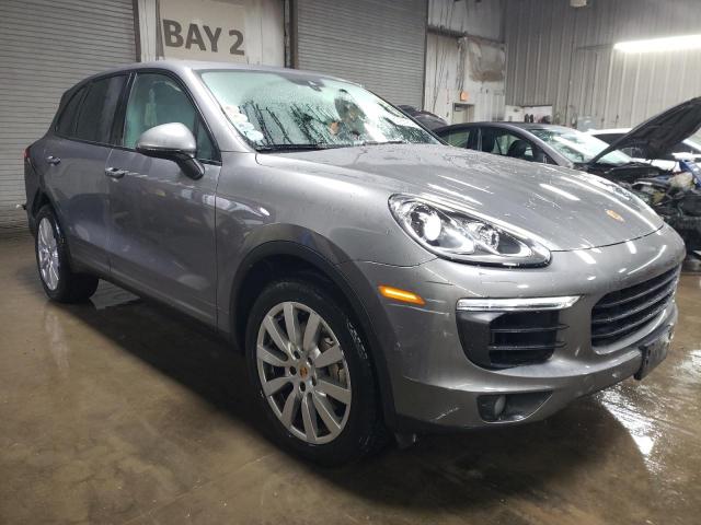 Photo 4 from auction – 2017 PORSCHE CAYENNE S with VIN WP1AB2A20HLA51565