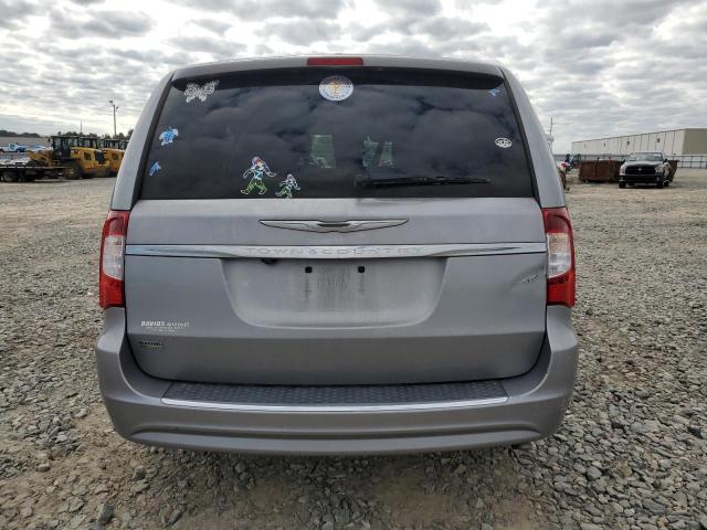 Photo 6 from auction – 2015 CHRYSLER TOWN & COU with VIN 2C4RC1BG2FR588058