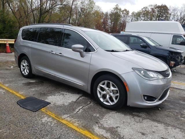Photo 4 from auction – 2017 CHRYSLER PACIFICA T with VIN 2C4RC1BG4HR794839