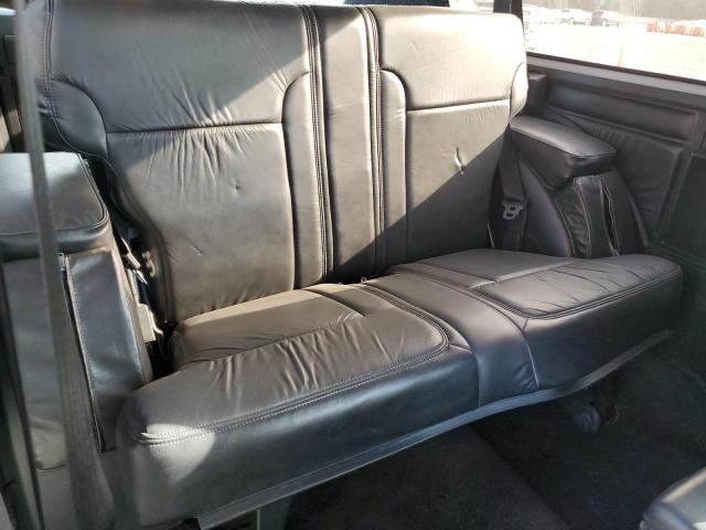 Photo 10 from auction – 1993 GMC TYPHOON with VIN 1GDCT18Z9P0810178