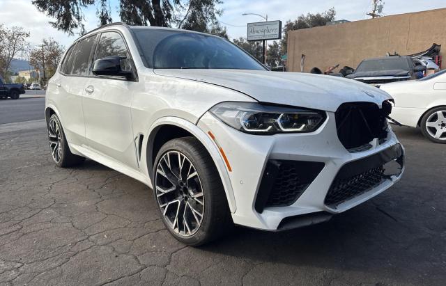 BMW X5 M 2022 with VIN 5YMJU0C0XN9L48693 - Photo from auction