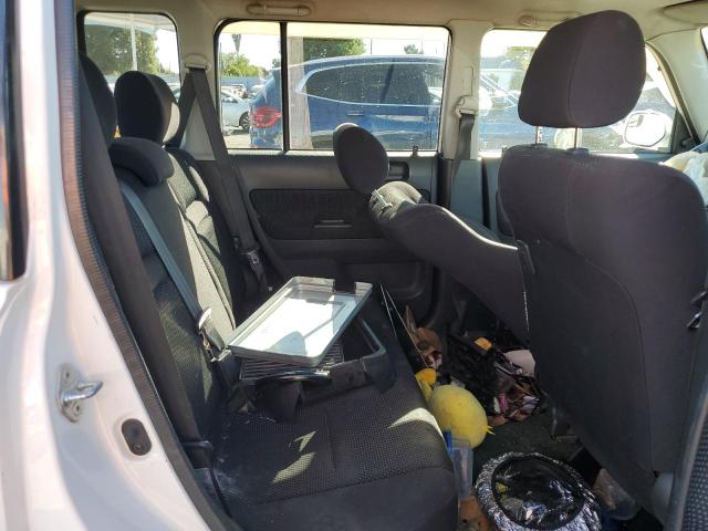 Photo 10 from auction – 2004 SCION XB with VIN JTLKT334940132636