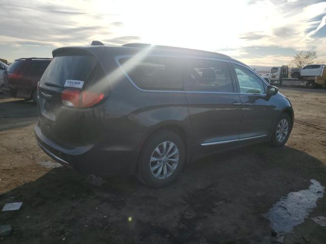Photo 3 from auction – 2017 CHRYSLER PACIFICA T with VIN 2C4RC1BG4HR517009
