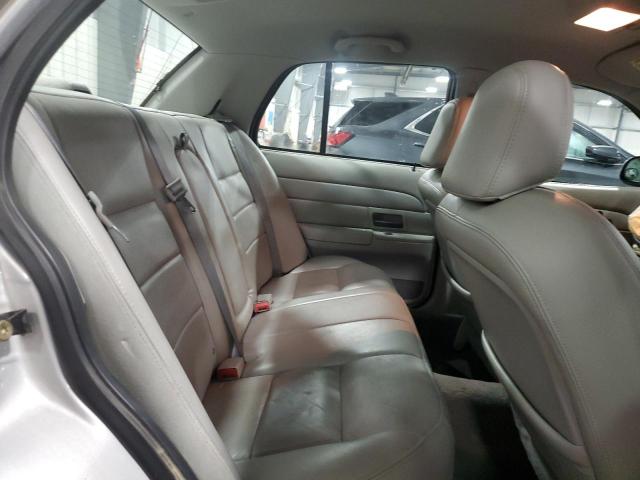 Photo 10 from auction – 2003 FORD CROWN VICT with VIN 2FAFP74W43X190698