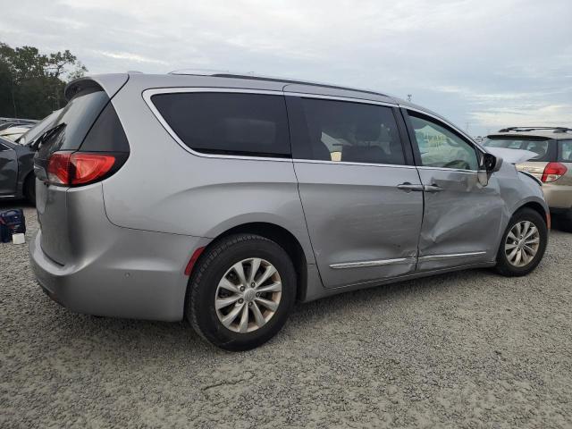 Photo 3 from auction – 2018 CHRYSLER PACIFICA T with VIN 2C4RC1BG8JR262841