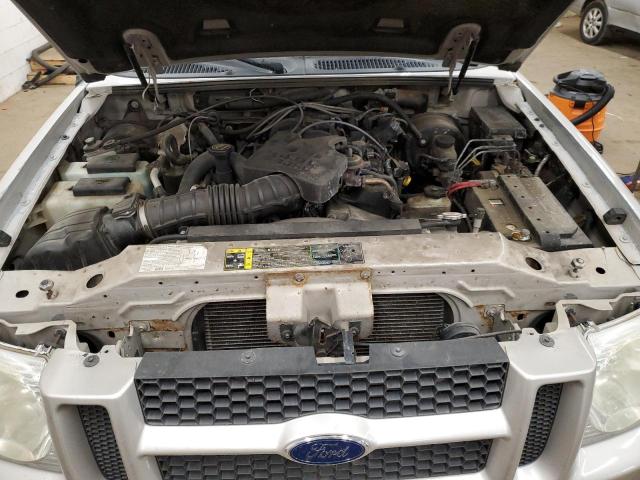 Photo 11 from auction – 2004 FORD EXPLORER S with VIN 1FMZU77K84UA35391