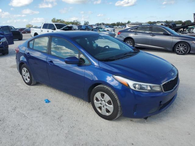 Photo 4 from auction – 2017 KIA FORTE LX with VIN 3KPFK4A71HE096098