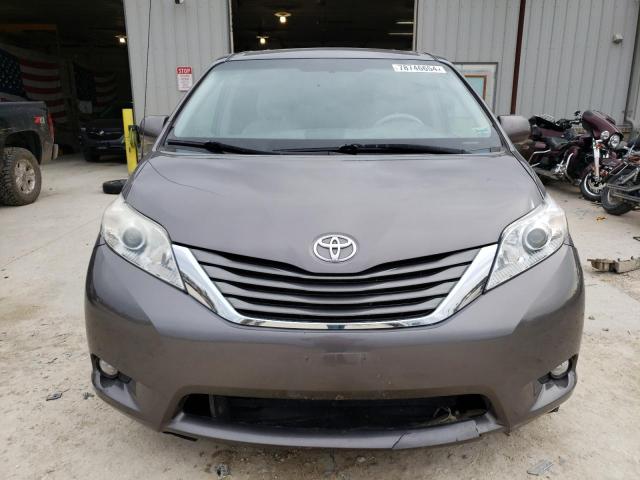 Foto 5 de la subasta – 2013 TOYOTA SIENNA XLE con VIN 5TDYK3DC8DS328403
