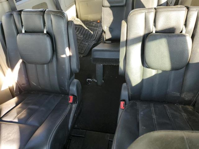 Photo 10 from auction – 2015 CHRYSLER TOWN AND C with VIN 2C4RC1BG1FR551583