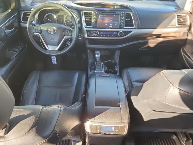 Foto 8 de la subasta – 2015 TOYOTA HIGHLANDER con VIN 5TDJKRFH3FS176045