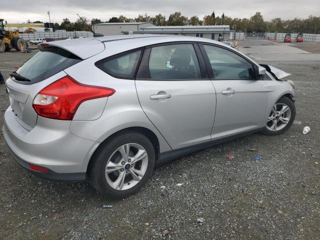 Photo 3 from auction – 2014 FORD FOCUS SE with VIN 1FADP3K26EL433153