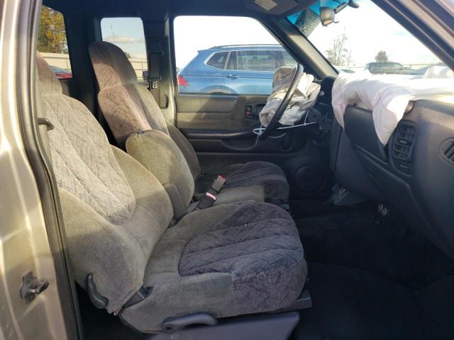 Снимка 10 от търг – 2002 GMC SONOMA с VIN 1GTCS195X28182192