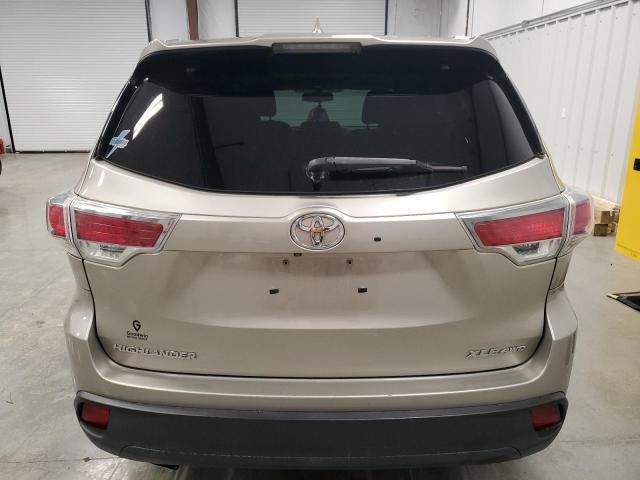 Photo 6 from auction – 2015 TOYOTA HIGHLANDER with VIN 5TDJKRFH4FS149162
