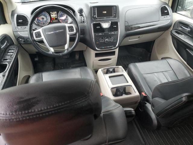 Photo 8 from auction – 2016 CHRYSLER TOWN & COU with VIN 2C4RC1BG8GR173814
