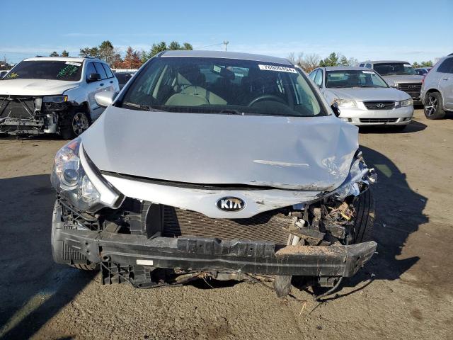 Photo 5 from auction – 2016 KIA FORTE LX with VIN KNAFK4A60G5550145