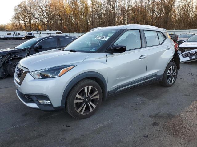 NISSAN KICKS S 2019 with VIN 3N1CP5CU0KL494129 - Photo from auction