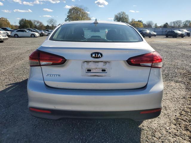 Photo 6 from auction – 2017 KIA FORTE LX with VIN 3KPFK4A75HE053660