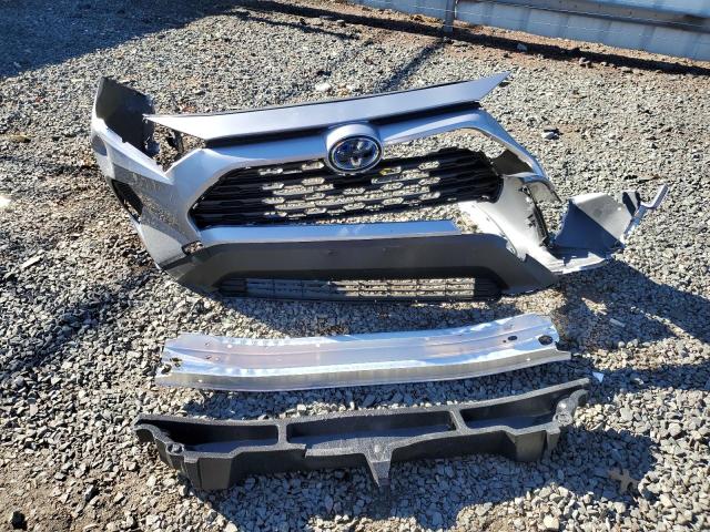Photo 13 from auction – 2024 TOYOTA RAV4 XLE with VIN JTMRWRFV5RD239384