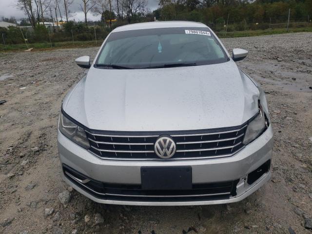 Photo 5 from auction – 2017 VOLKSWAGEN PASSAT S with VIN 1VWAT7A33HC003480