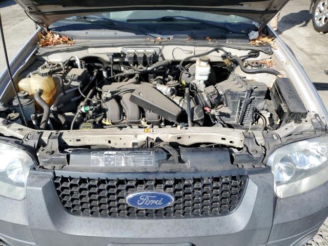 Photo 12 from auction – 2005 FORD ESCAPE XLT with VIN 1FMYU93105DA26559