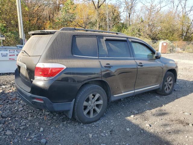 Photo 3 from auction – 2013 TOYOTA HIGHLANDER with VIN 5TDBK3EH8DS183170