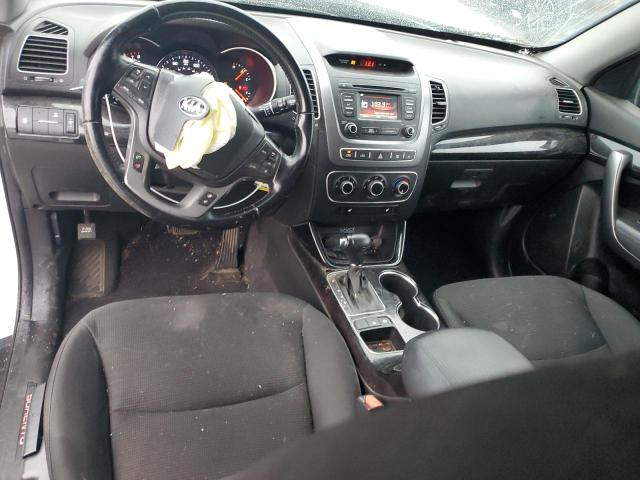 Photo 8 from auction – 2014 KIA SORENTO LX with VIN 5XYKTCA69EG529761