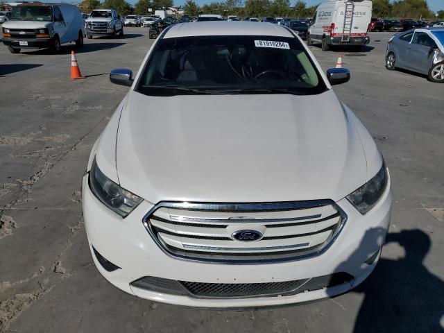 Photo 5 from auction – 2015 FORD TAURUS LIM with VIN 1FAHP2F80FG146606