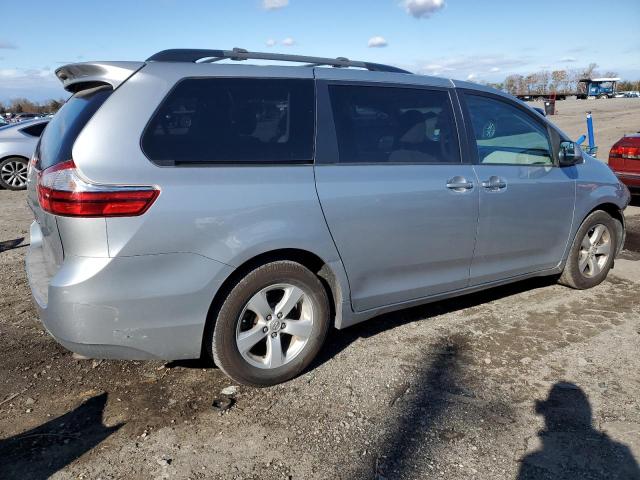 Photo 3 from auction – 2015 TOYOTA SIENNA LE with VIN 5TDKK3DC3FS665442