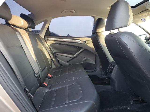 Photo 10 from auction – 2016 VOLKSWAGEN PASSAT SE with VIN 1VWBS7A37GC016142