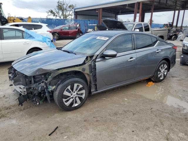 NISSAN ALTIMA S 2019 with VIN 1N4BL4BVXKC211956 - Photo from auction