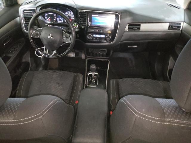 Photo 8 from auction – 2018 MITSUBISHI OUTLANDER with VIN JA4AZ3A35JZ069701