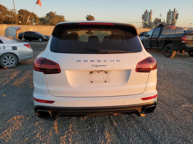 Photo 6 from auction – 2016 PORSCHE CAYENNE with VIN WP1AA2A27GLA00405