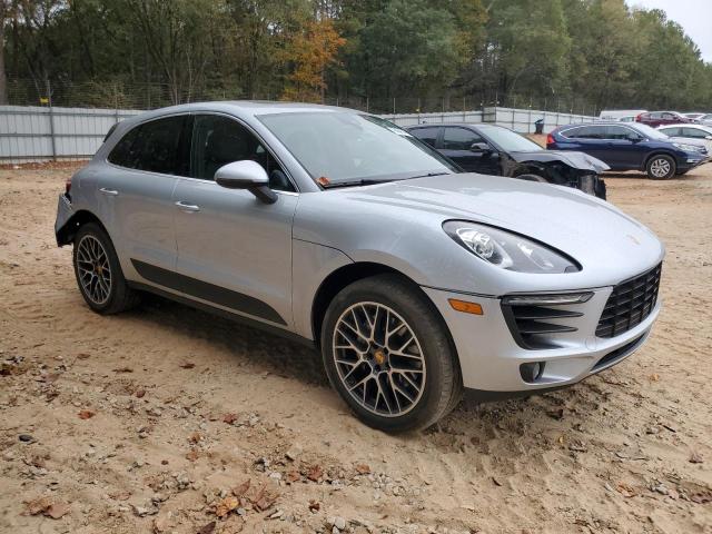 Photo 4 from auction – 2017 PORSCHE MACAN S with VIN WP1AB2A55HLB12595